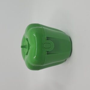 Tupperware Pepper keeper New